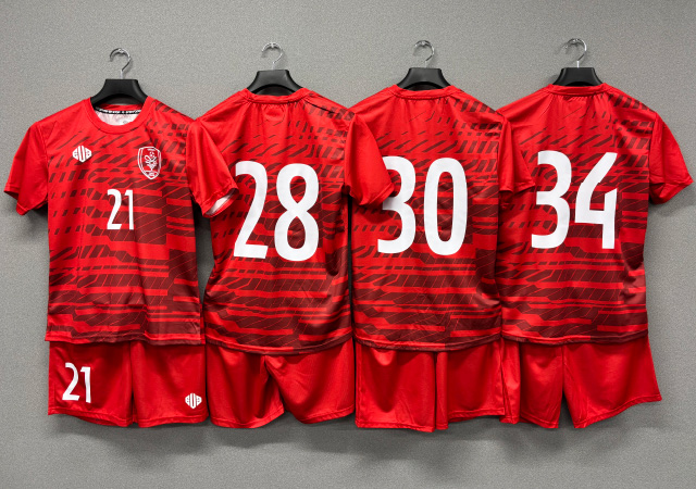 全160デザイン掲載簡単注文でサッカー＆フットサルオリジナルユニフォームを作ろう