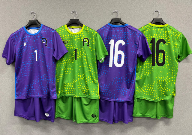 全160デザイン掲載簡単注文でサッカー＆フットサルオリジナルユニフォームを作ろう