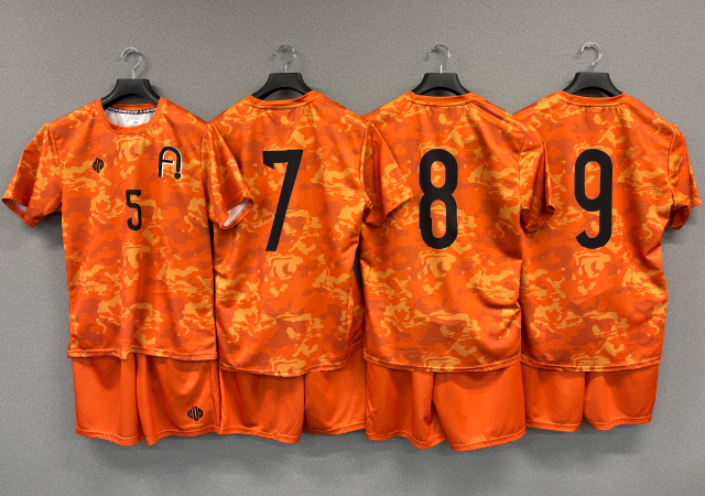 全160デザイン掲載簡単注文でサッカー＆フットサルオリジナルユニフォームを作ろう